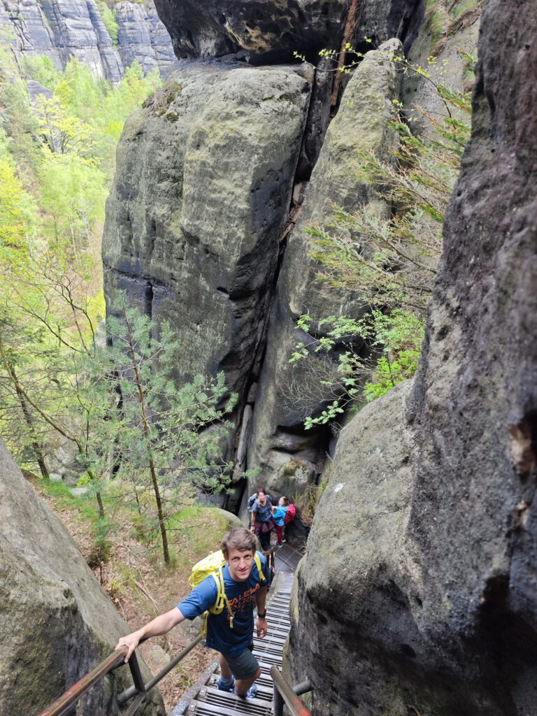 Heilige Stiege Sächsische Schweiz - mitten durch die Felsen hinauf